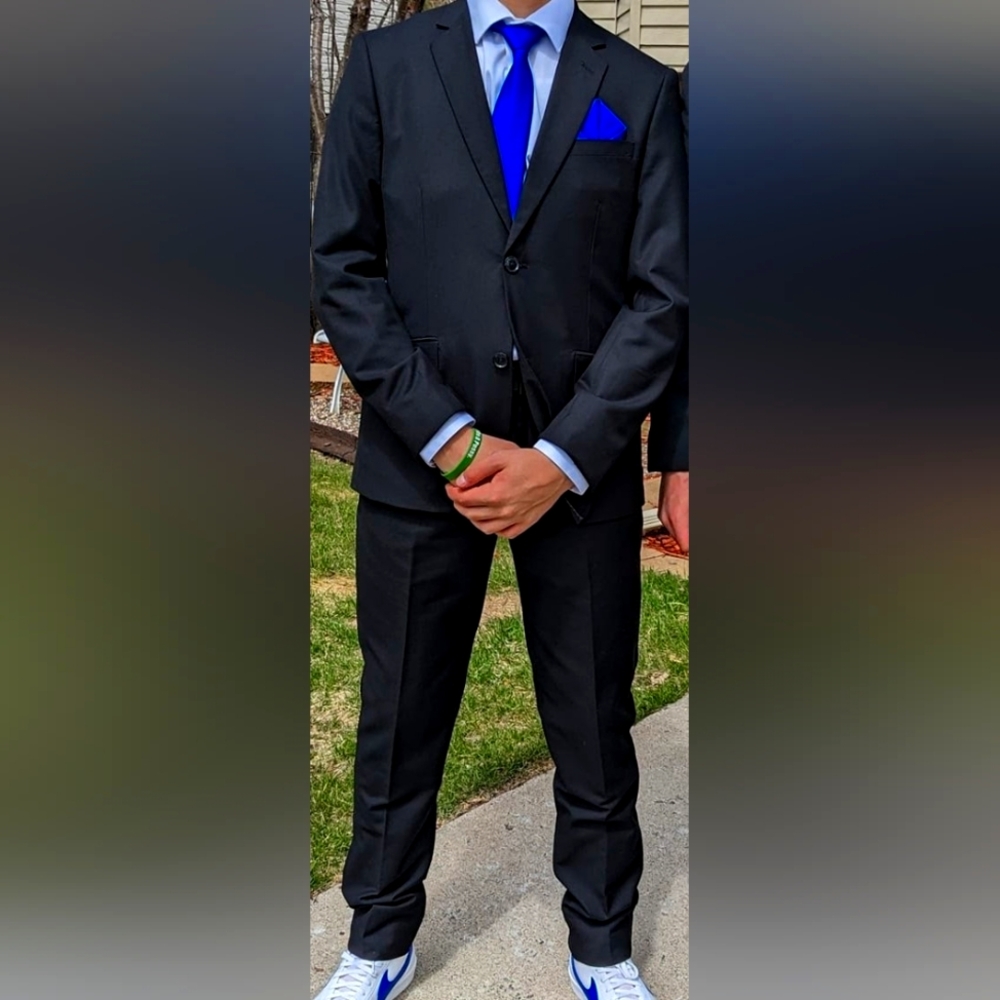 Men's black "Sharp Suits Performance stretch" suit